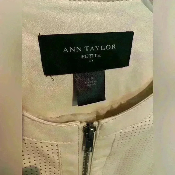 Ann Taylor Cream Colored Pleather Bomber Summer Jacket Size Large Petite - Picture 3 of 4